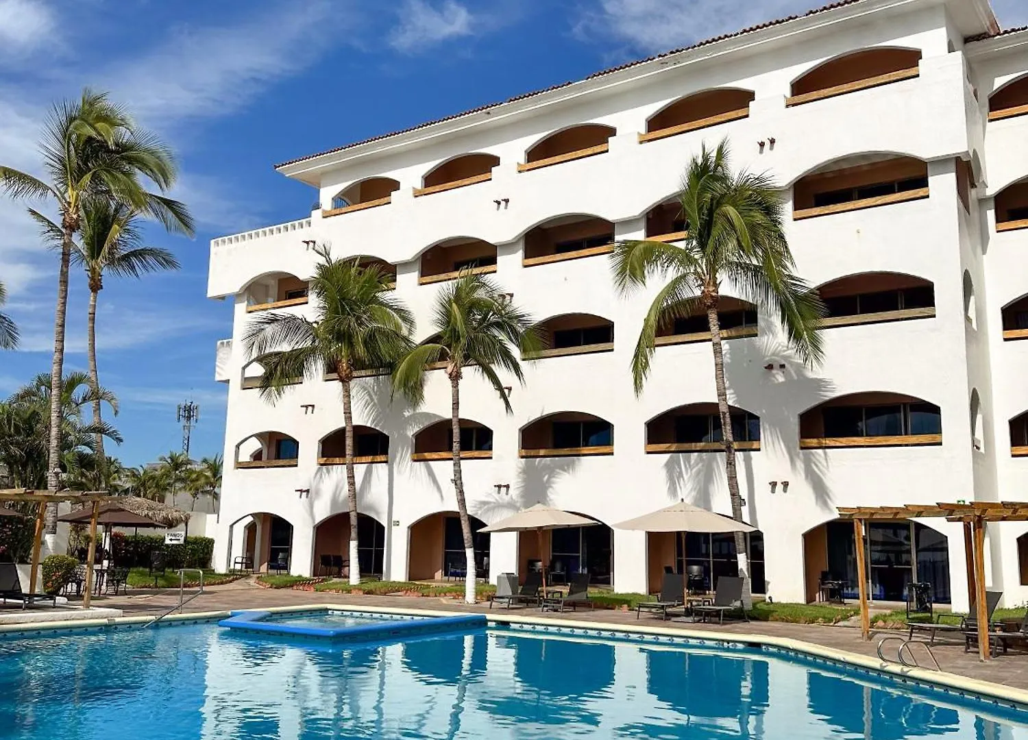 Hotel Quijote Inn Mazatlán 4*,